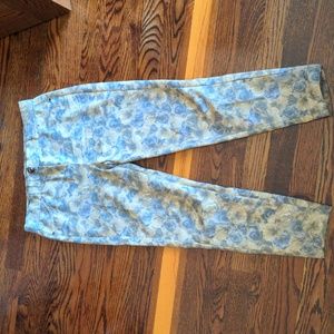 Ladies cropped pants